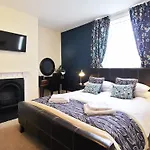 Rosslyn House