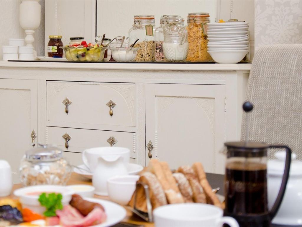 Rosslyn House Bed & Breakfast *