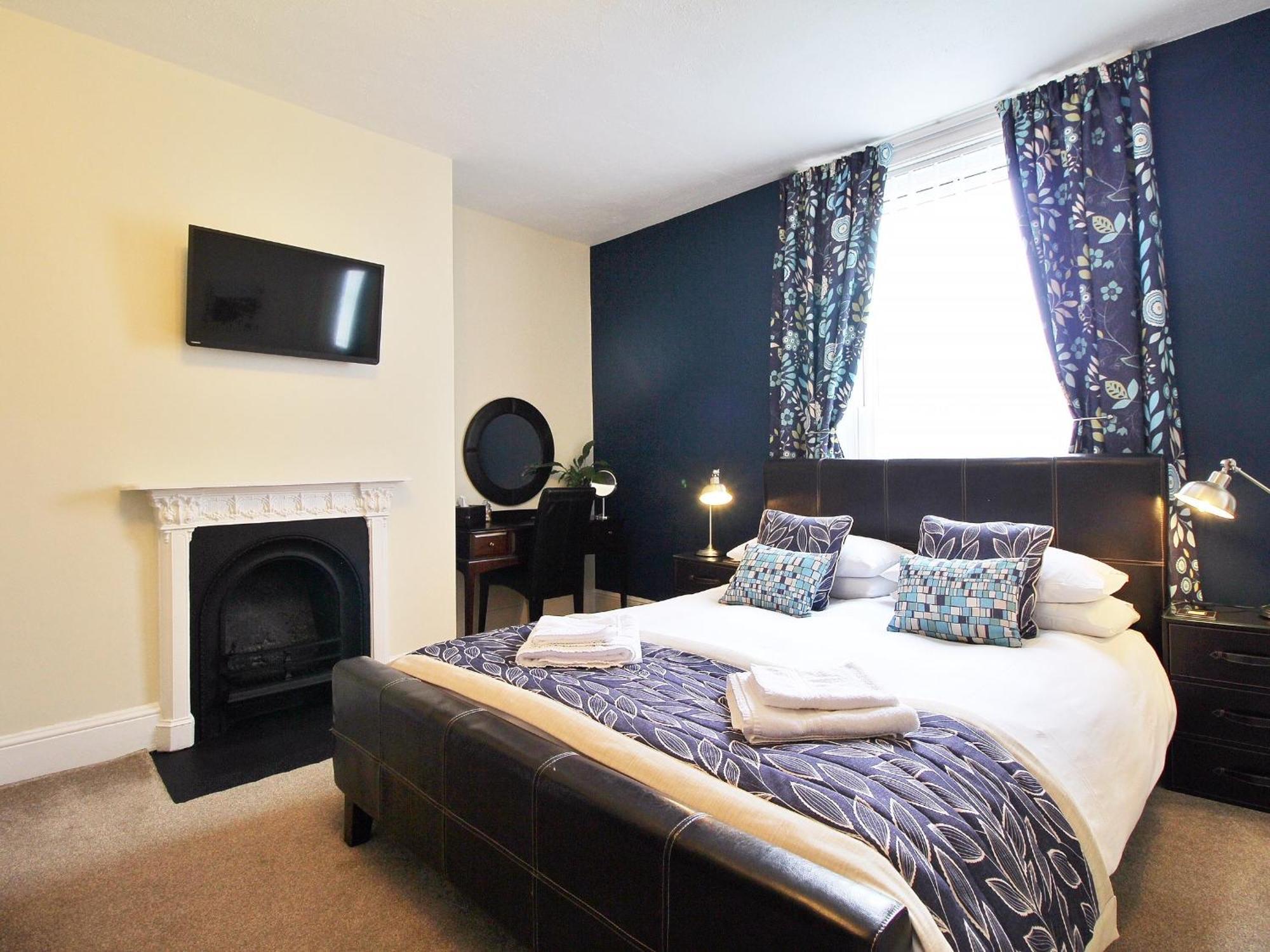 Rosslyn House Bed & Breakfast